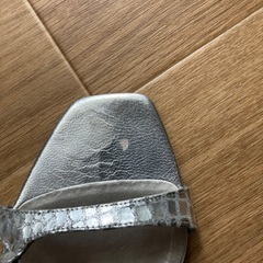 女性用サンダルの画像