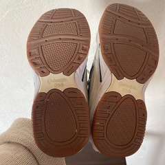 ⭕️美品★体育館シューズ22.5cmの画像