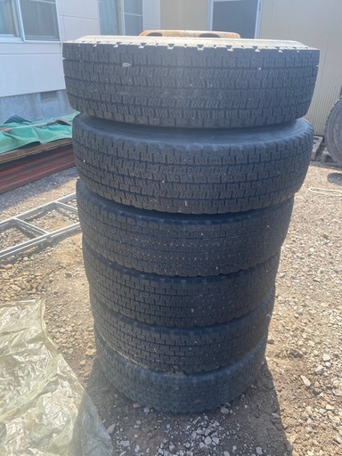 4tホイル付きスタッドレスタイヤ6本セット