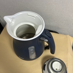 電気ケトルの画像