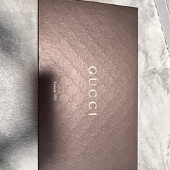 GUCCI  