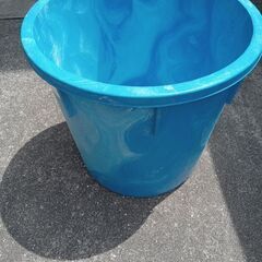 大き目のバケツ