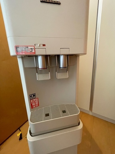 amadanaウォーターサーバー famfit ホワイト 冷水・温水供給