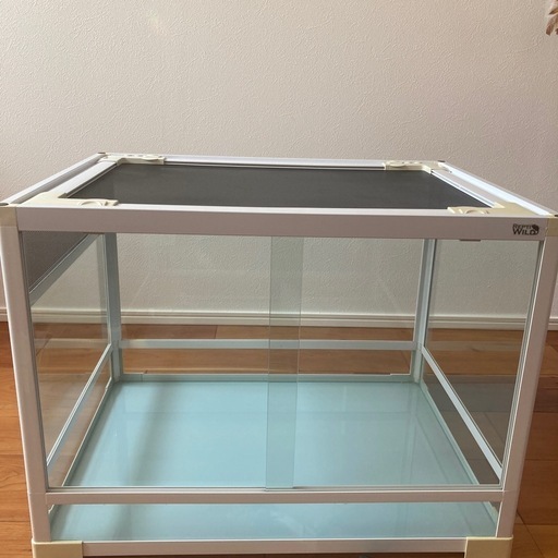 パンテオン　　飼育ゲージ