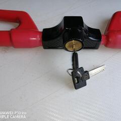 ハンドル 🚙 ロック  未使用ですの画像
