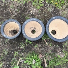 蘭鉢　10個で400円　何個からでもお売りします　鉢　花　ガーデニング　陶器の画像