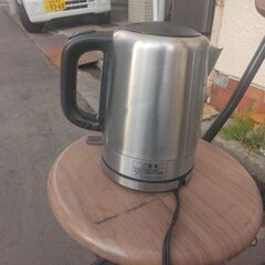 ステンレス製：電機ケトル、瞬間湯わかしき：中古良品：の画像