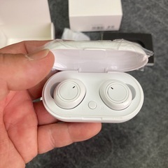 コードレスイヤホンの画像