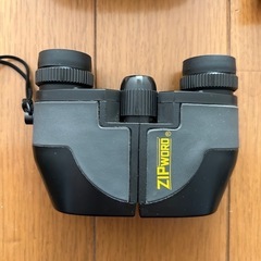 双眼鏡の画像