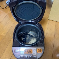 マイコン炊飯ジャーの画像
