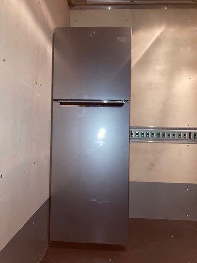 【再値下げしました】2ドア冷凍冷蔵庫　227L 2019年製　ハイセンス