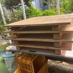 木のパレット