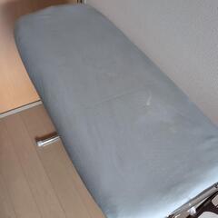無印良品　スタンド式アイロン台の画像
