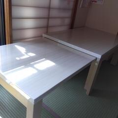 テーブル　横に伸縮しますの画像