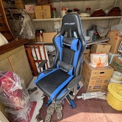 【美品】ゲーミングチェアの画像