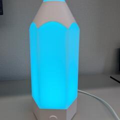 IKEA　えんぴつ型のカラフル照明