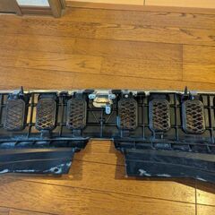 デリカ　デリカD5 D5 カー用品　車　フロントグリル　フロントマスクの画像