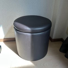 スツールの画像