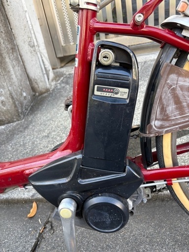 電動アシスト自転車　ヤマハ　PAS バッテリー2個充電器付
