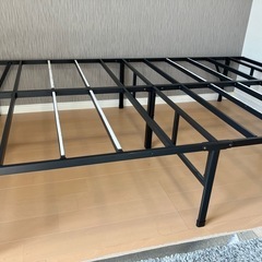 セミダブルベッドフレーム