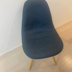 【0円】ダイニングチェア（揺れあり）