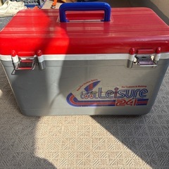 クーラーボックス
