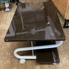 万代店　テレビ台　キャスター付の画像