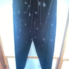 服　蝶柄の画像