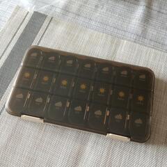 ウィークリーピルケース　新品の画像