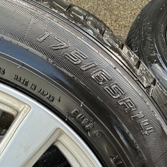 ホンダ　フィット　普通タイヤ、アルミホイール　175/65R14 の画像