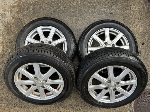 ホンダ　フィット　普通タイヤ、アルミホイール　175/65R14 