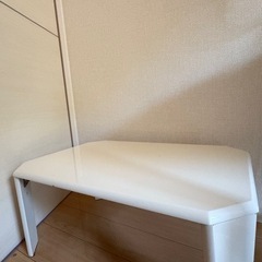 ニトリ 白テーブル