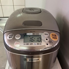 ZOJIRUSHI 炊飯器の画像