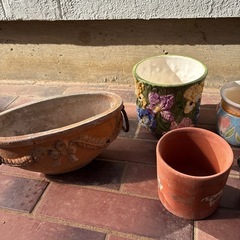 小ぶりの植木鉢、鉢カバー色々まとめての画像