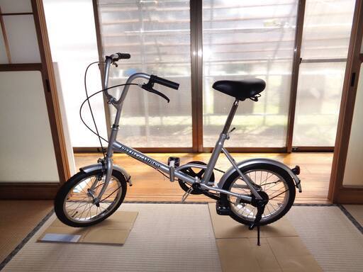 ほぼ新品の折りたたみ自転車
