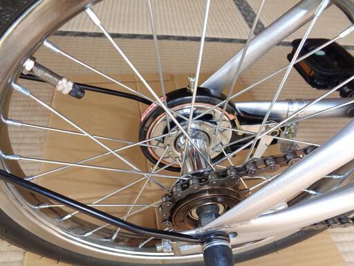 ほぼ新品の折りたたみ自転車