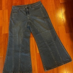ワイドレッグ👖ジーンズの画像