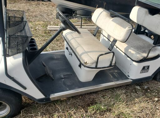 ゴルフカート EZGO