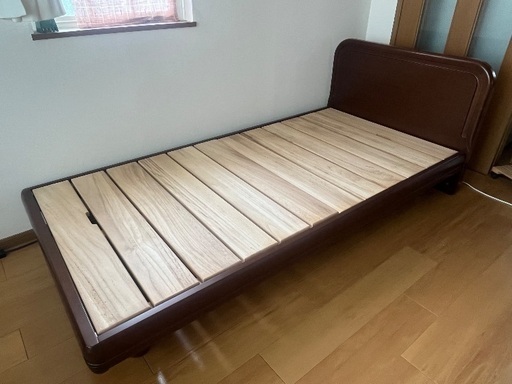 【美品】SIMONS シングル木製ベッドフレーム スラット式 シモンズ シングルベッドフレーム 木製 美品】SIMONS シングル木製