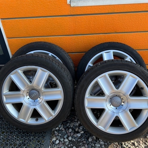 アウディＴＴ純正アルミ付き225/45ZR17