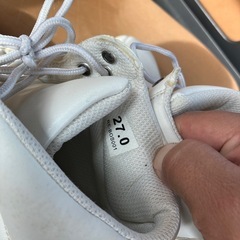 ハイカットスニーカー　ホワイト　27センチ
の画像