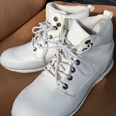 ハイカットスニーカー　ホワイト　27センチ
