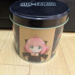 スパイファミリーの缶の画像