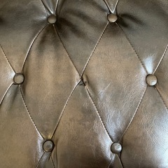 2人掛け革風ソファの画像