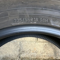 中古タイヤ　4本　225/55 R18 98Hの画像