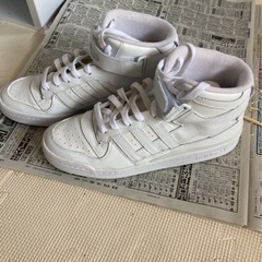 アディダスシューズ26.5cmの画像