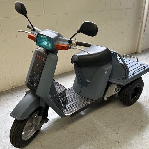 ジャイロアップ　ミニカー