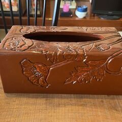 伝統工芸　木彫りティッシュケース