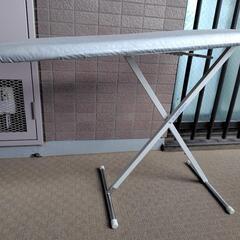 無印良品アイロン台（スタンドタイプ）の画像