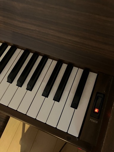アップライトピアノ　YAMAHA サイレント機能付